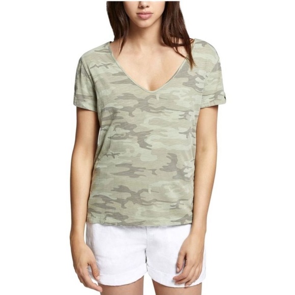 Anthropologie Tops - Anthropologie Camo T-Shirt XS